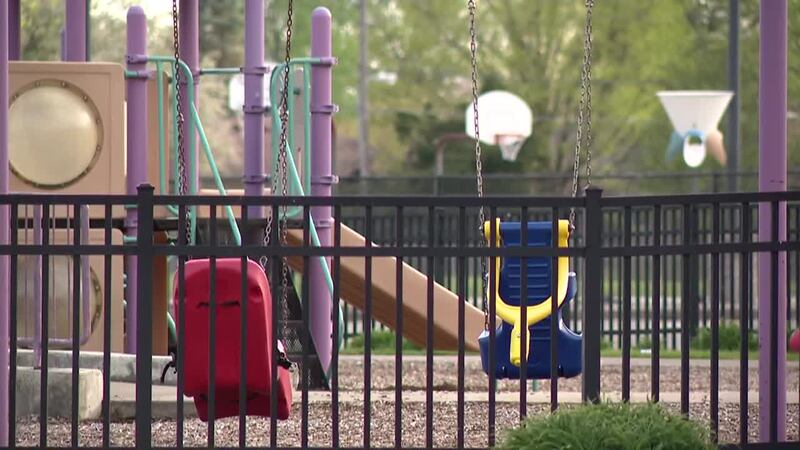 Sentenciada maestra de primaria por obligar a estudiante a comerse su propio vómito