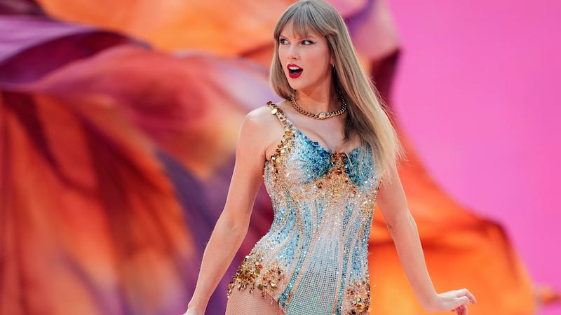 Taylor Swift decidió dar su apoyo a Kamala Harris, invitó a sus seguidores a inscribirse para...