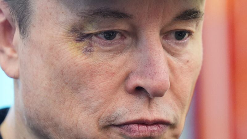 ARCHIVO - Elon Musk asiste a una conferencia de prensa con el presidente Donald Trump en la...