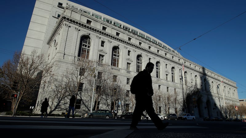 ARCHIVO - El Edificio Earl Warren, sede del Tribunal Supremo de California, en San Francisco,...