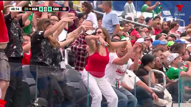 Ocurrió durante el partido entre Canadá y Sudáfrica, celebrado ayer en el estadio Los Ángeles...